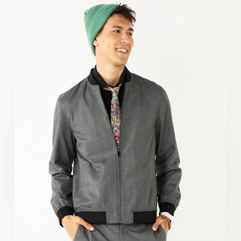 APT9 size XL men’s bomber suite jacket